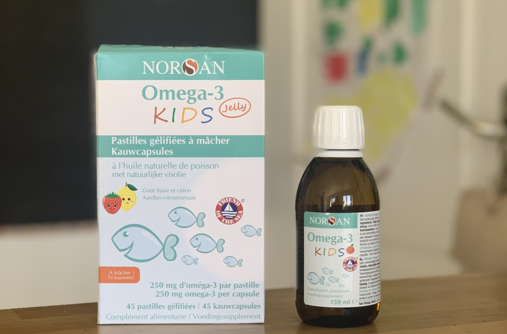 Omega 3 mohou děti užívat ve formě kapslí i oleje.